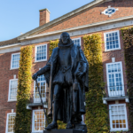 Bronze statue of Francis Bacon on the Gray's Inn estate