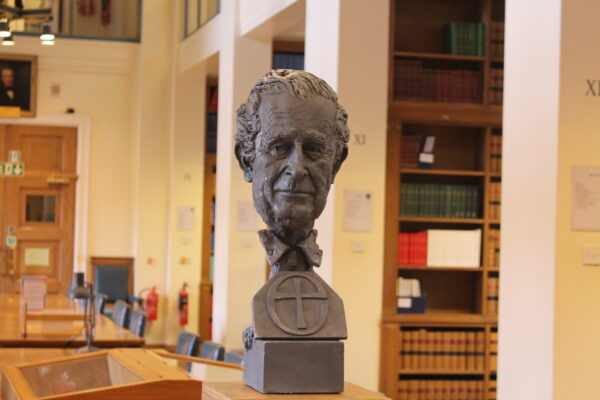 A sculpture of King Charles III head, placed at the centre of Gray's Inn Library.