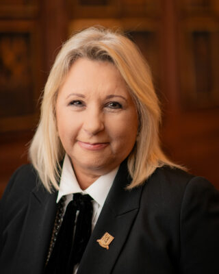 Kim Hollis KC